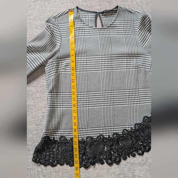 Zara Black and White Checkered Blouse Houndstooth Lace Hem Size M - Picture 8 of 12